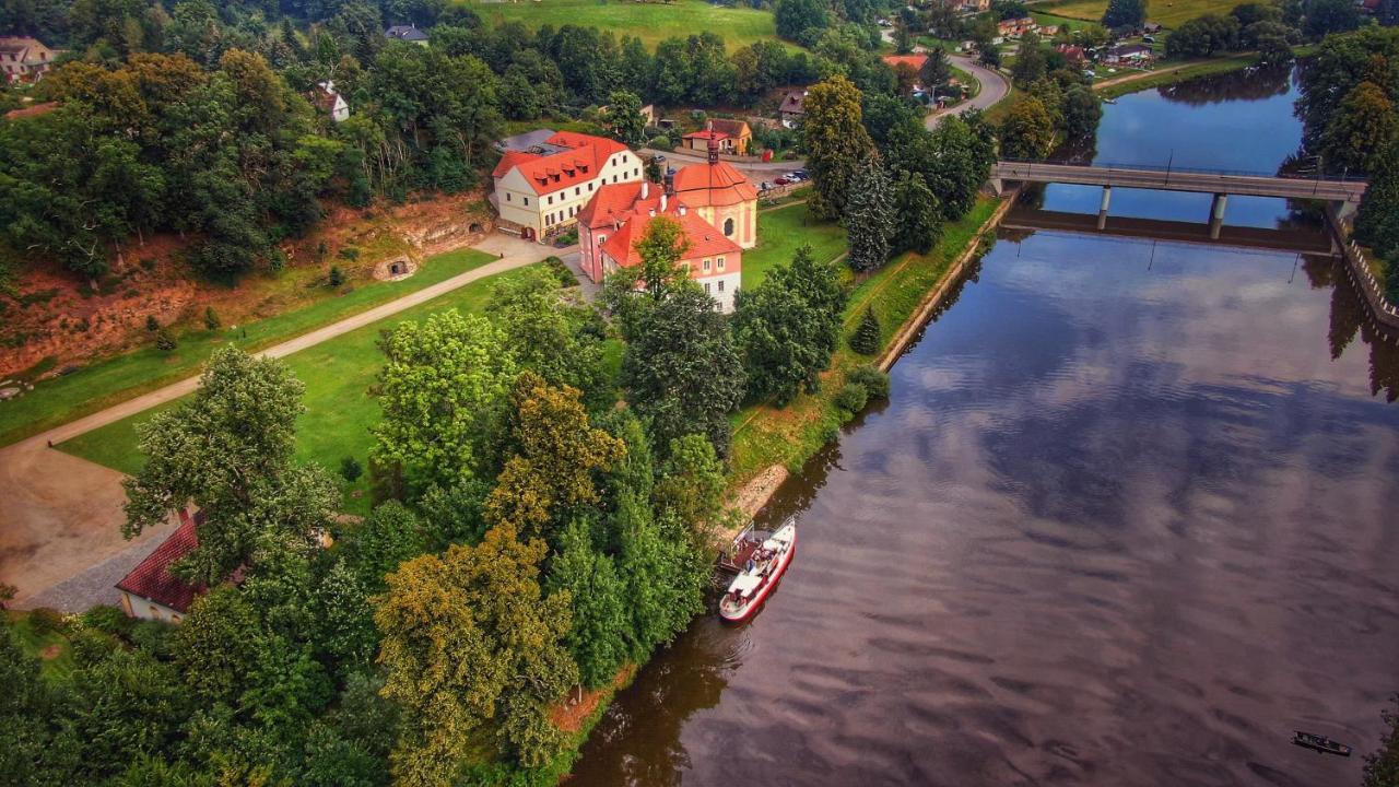 Camping Prima Tyn nad Vltavou Exterior photo